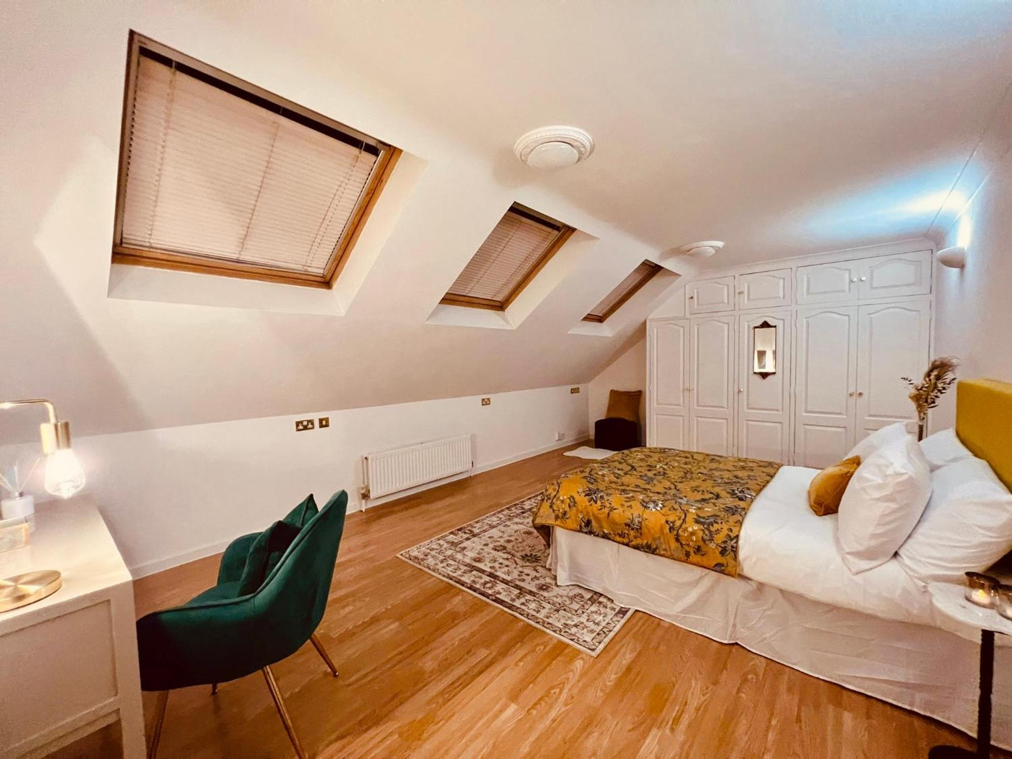 City Signature Apartments Кеймбридж Екстериор снимка
