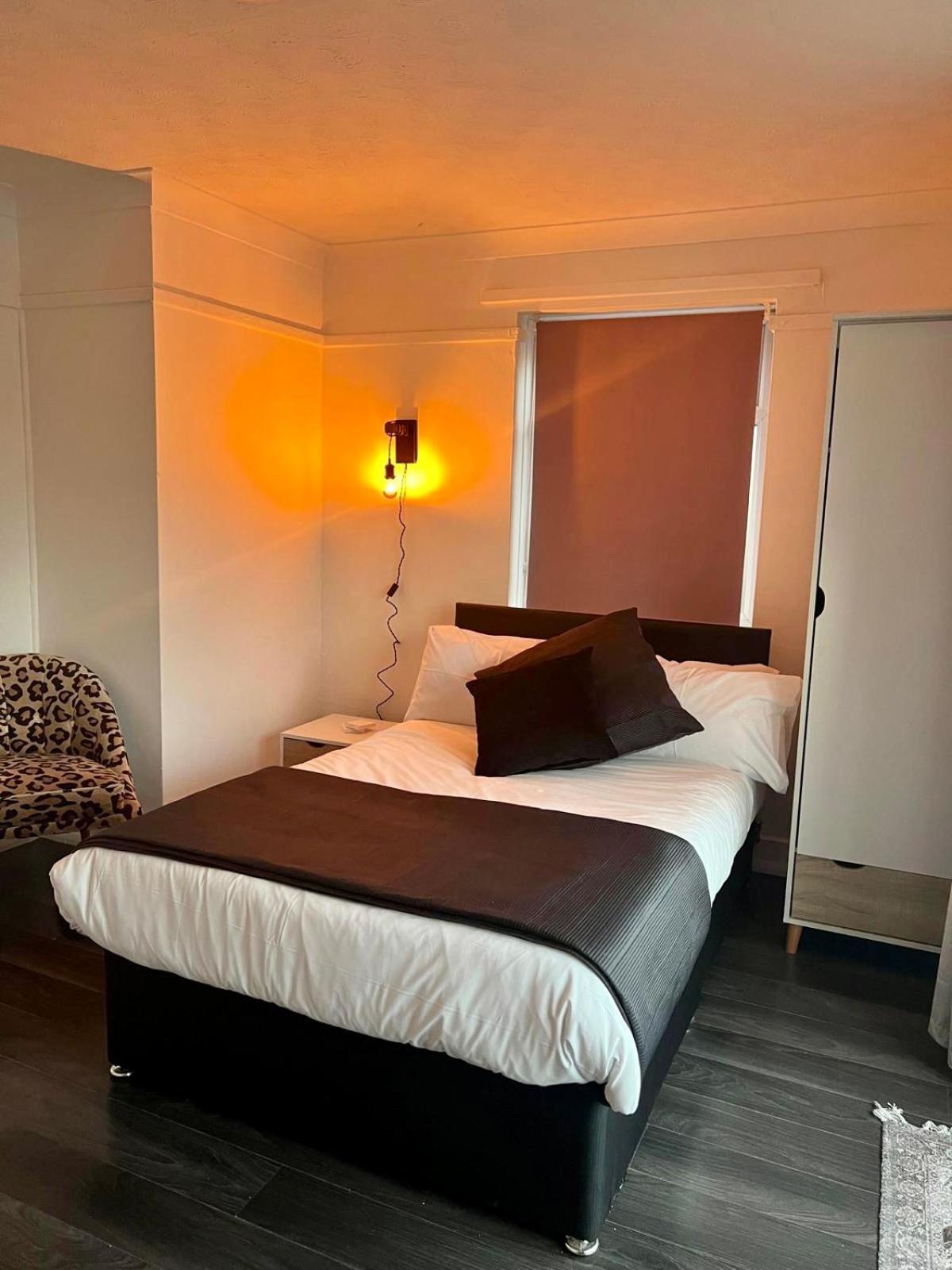 City Signature Apartments Кеймбридж Екстериор снимка
